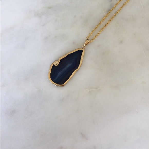 🎉HP🎉 Agate slice necklace - Picture 2 of 5